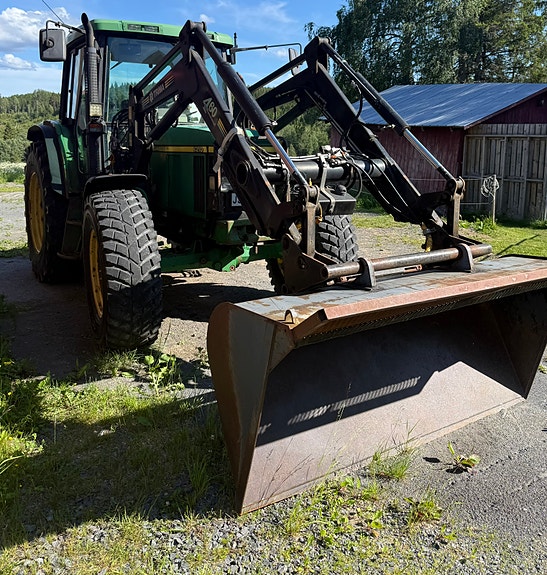 John Deere 6210 3 of 5