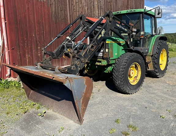 John Deere 6210 4 of 5