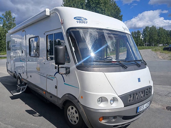Hymer B694 Helintegrerad Boggi 2 of 5