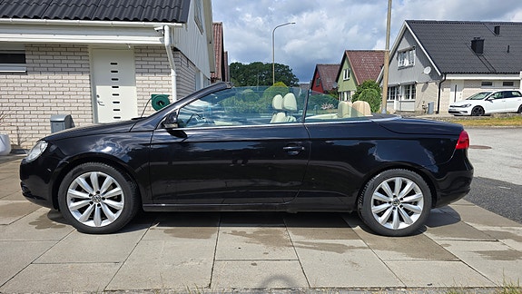 Volkswagen Eos 3 of 5