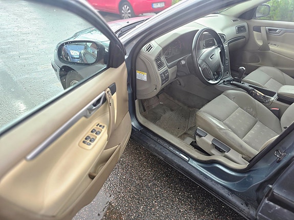 Volvo V70 10 of 20
