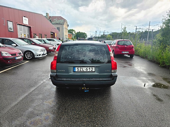 Volvo V70 7 of 20