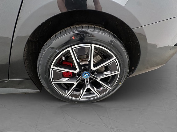 BMW i4 27 of 29