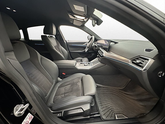 BMW i4 19 of 29