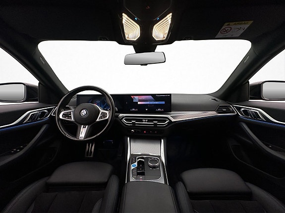 BMW i4 11 of 29