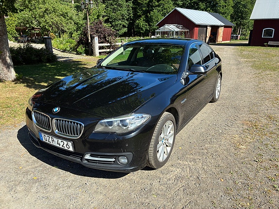 BMW 520d 2 of 5