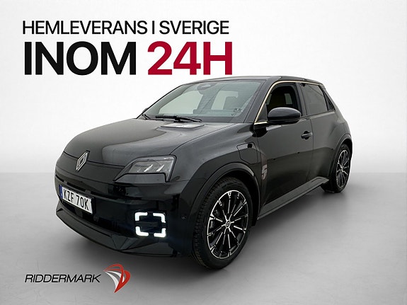 Renault 5 E-Tech 3 of 5