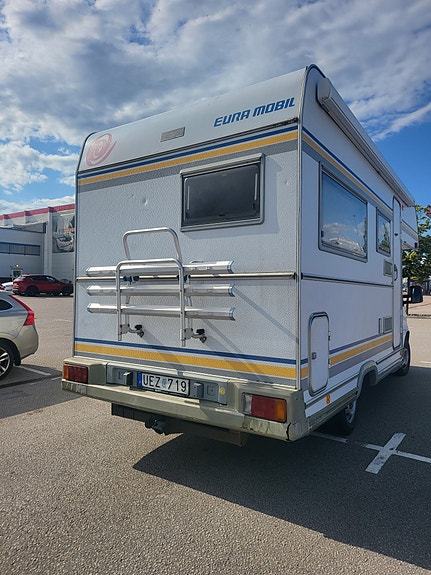 Eura Mobil 585 3 of 5