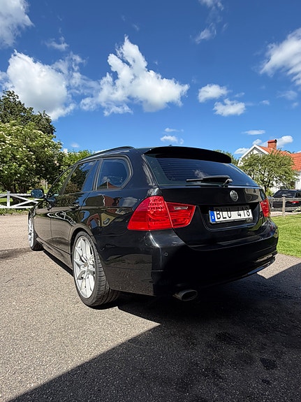 BMW 320d 5 of 5