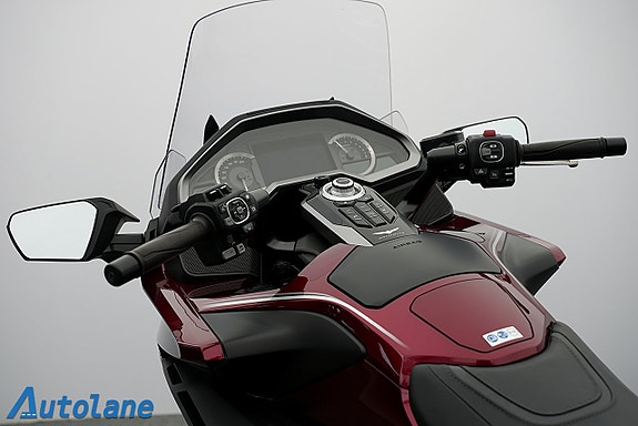 Honda GL1800DA Gold Wing DCT *Endast 1502mil!, Rikligt utrustad 20 of 30