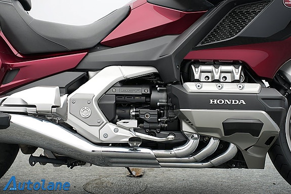 Honda GL1800DA Gold Wing DCT *Endast 1502mil!, Rikligt utrustad 11 of 30