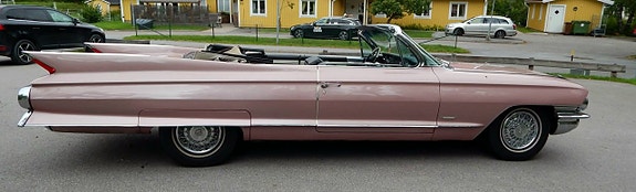 Cadillac Series 62 6 of 13