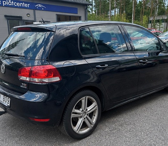 Volkswagen Golf VI 2 of 5