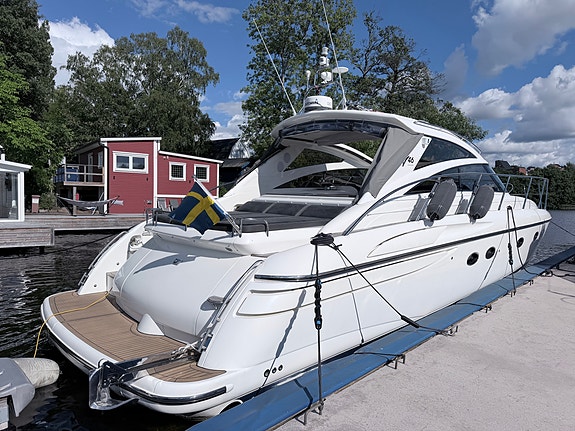 Princess V46 | Svensksåld | Yacht Controller | Generator | Nyservad | TAMD75 EDC 3 of 27