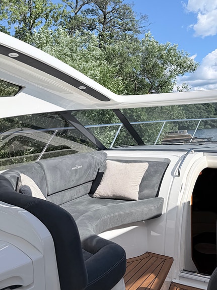 Princess V46 | Svensksåld | Yacht Controller | Generator | Nyservad | TAMD75 EDC 7 of 27