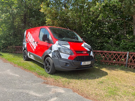 Ford Transit Custom 2 of 6
