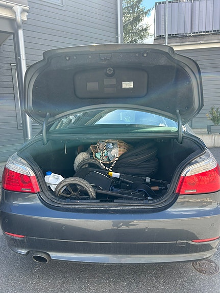 BMW 520i 5 of 5