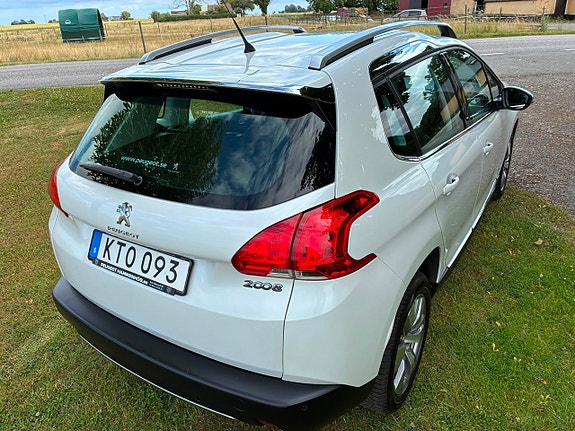 Peugeot 2008 6 of 9