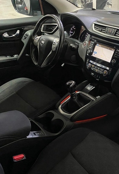 Nissan Qashqai 2 of 5