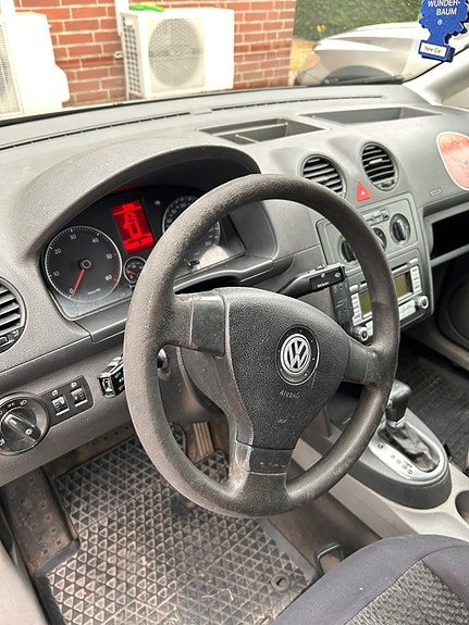 Volkswagen Caddy 4 of 5