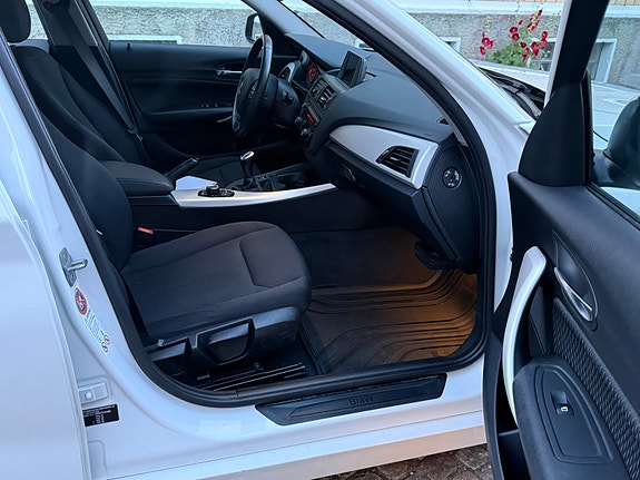 BMW 116i 12 of 13