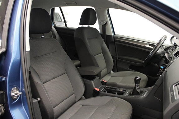 Volkswagen Golf VII 10 of 19