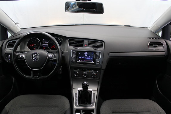 Volkswagen Golf VII 14 of 19