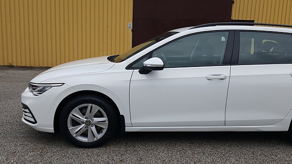 Volkswagen Golf VIII 30 of 30