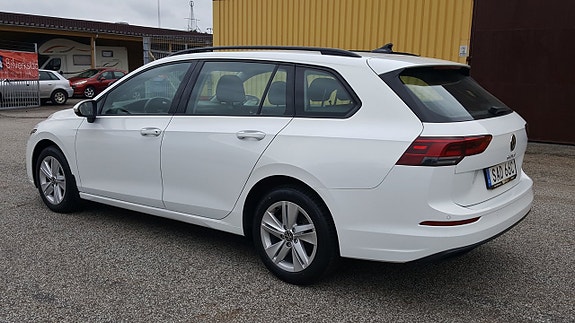 Volkswagen Golf VIII 7 of 30