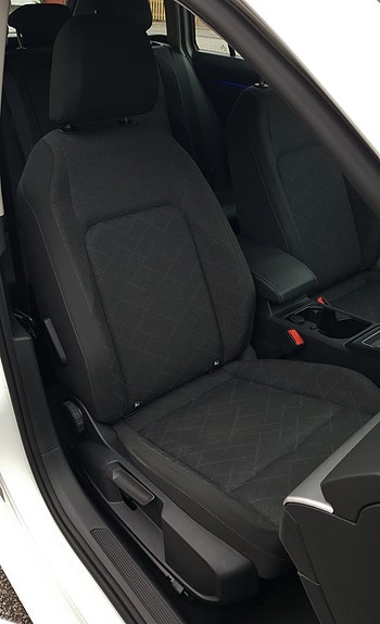 Volkswagen Golf VIII 29 of 30