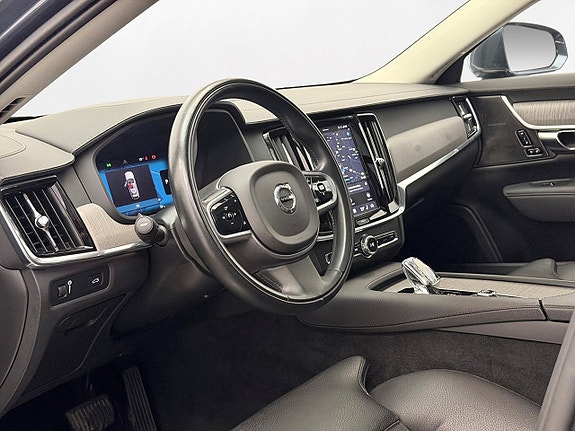 Volvo V90 14 of 30