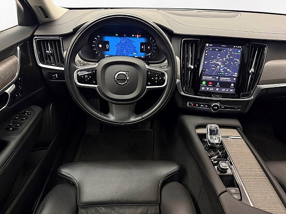 Volvo V90 21 of 30