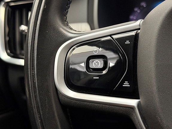 Volvo V90 23 of 30