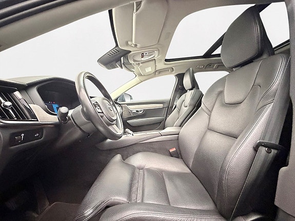 Volvo V90 13 of 30