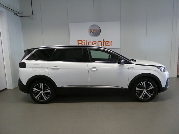 Peugeot 5008 3 of 5