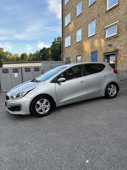 Kia Ceed 7 of 10