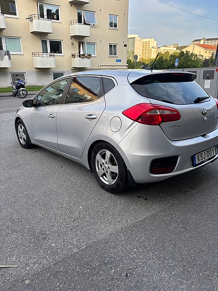 Kia Ceed 6 of 10