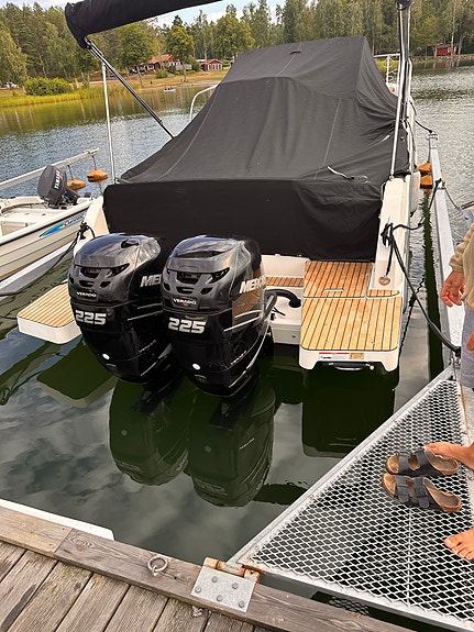 Quicksilver Active 875 Sundeck 2019 – 2 x Mercury Verado 225 hk 2 of 12