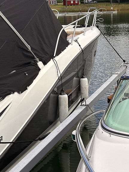 Quicksilver Active 875 Sundeck 2019 – 2 x Mercury Verado 225 hk 3 of 12