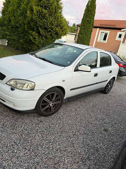 Opel Astra 5 of 5