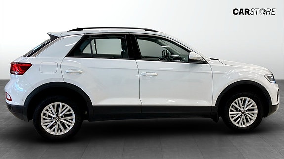 Volkswagen T-Roc 6 of 16