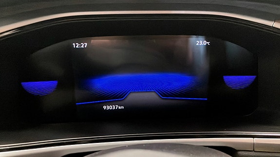 Volkswagen T-Roc 13 of 16