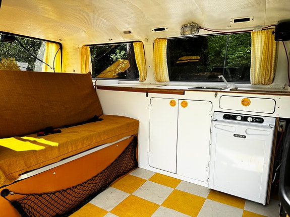 Volkswagen Caravelle 12 of 30