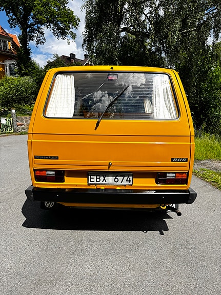 Volkswagen Caravelle 10 of 30