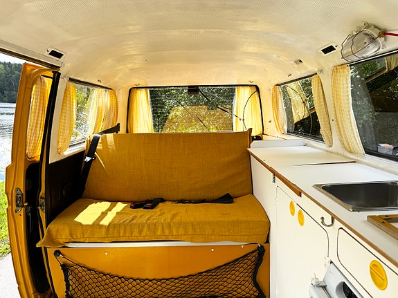 Volkswagen Caravelle 16 of 30
