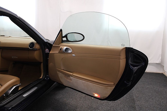 Porsche Boxster 14 of 29