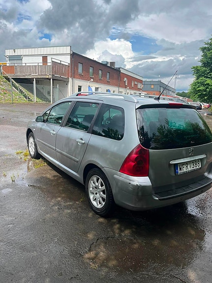 Peugeot 307 4 of 5