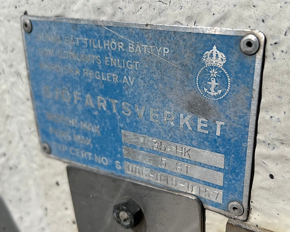 Örnvik med 20hk utombordare och 30-trailer 2 of 5