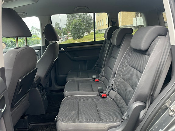 Volkswagen Touran 9 of 11