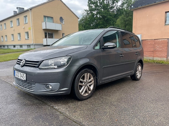 Volkswagen Touran 6 of 11